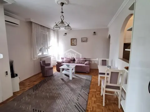 Stan in Čukarica