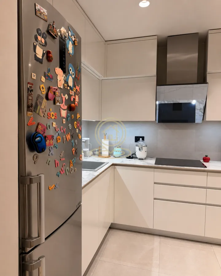 Izdavanje, četvorosoban stan, 104m², Stari Grad, Beograd