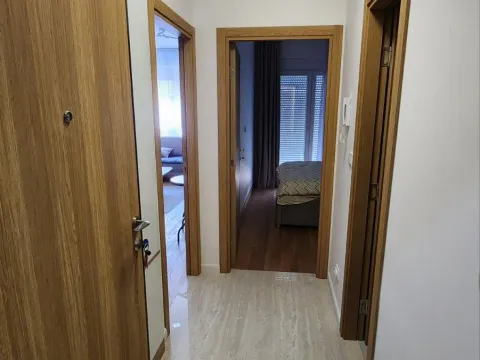 Izdavanje, stan, 45m², City Kvart, Podgorica - image 11