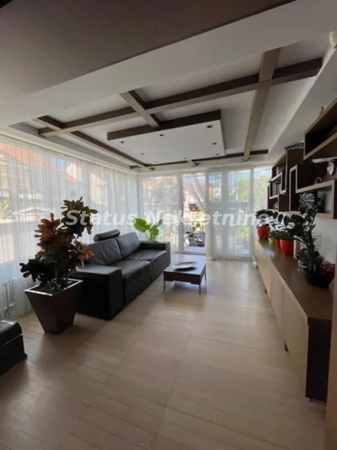 Prodaja, kuća, 250m², Veternik, Novi Sad Sve Podlokacije