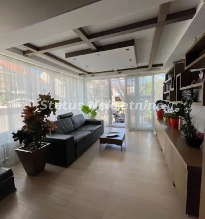 Prodaja, kuća, 250m², Veternik, Novi Sad Sve Podlokacije