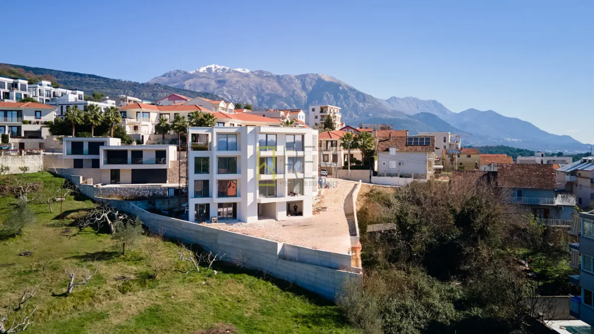 Prodaja, dvosoban stan, 76m², Tivat, Crna Gora