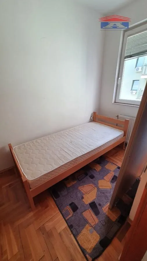 Izdavanje, jednosoban stan, 35m², Grbavica, Novi Sad Sve Podlokacije