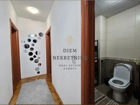 Sale, two bedroom apartment, 76m², Centar, Bar - image 4