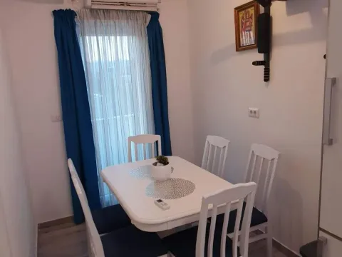 Izdavanje, dvosoban stan, 64m², Zabjelo, Podgorica - image 11