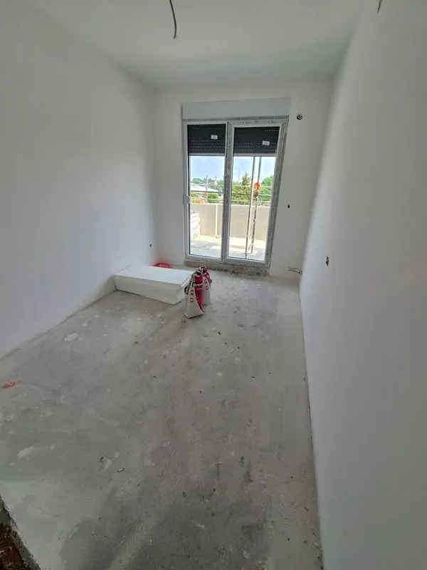 Prodaja, četvorosoban stan, 111m², Pančevo, Srbija