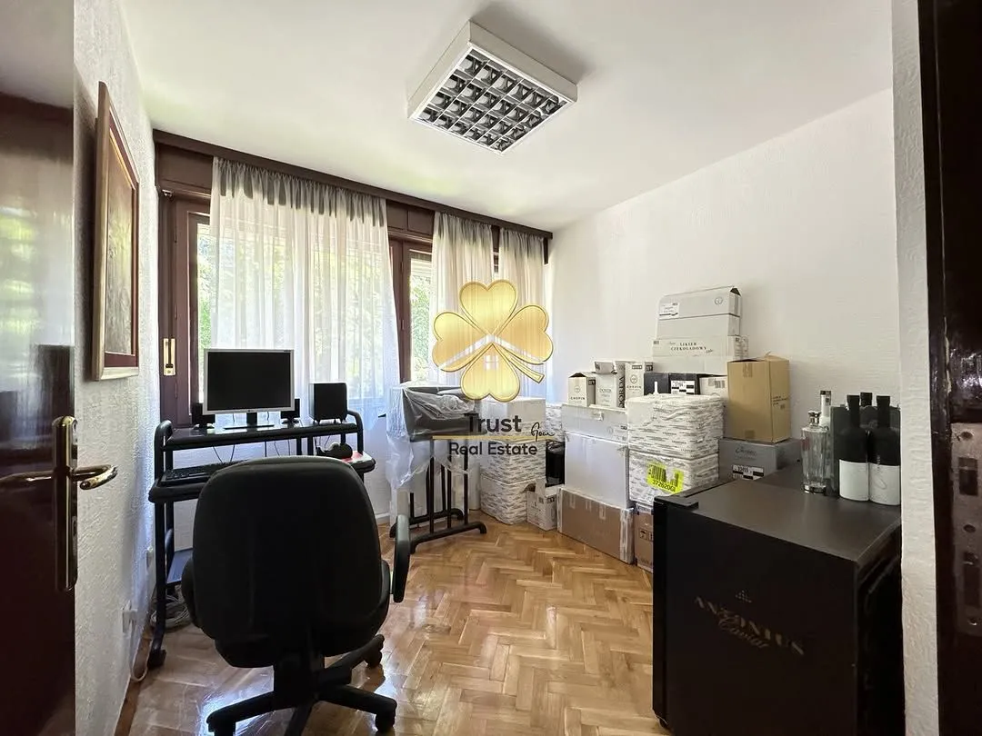 Rent, office space, 53m², Preko Morače, Podgorica