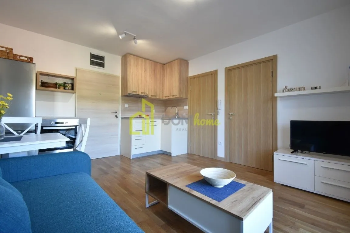 Izdavanje, jednosoban stan, 33m², Centar, Podgorica