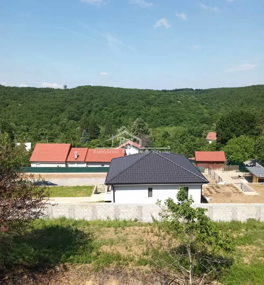 Sale, house, 607m², Lisović, Barajevo