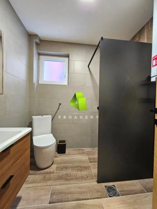 Prodaja, trosoban stan, 92m², Pantelej, Niš