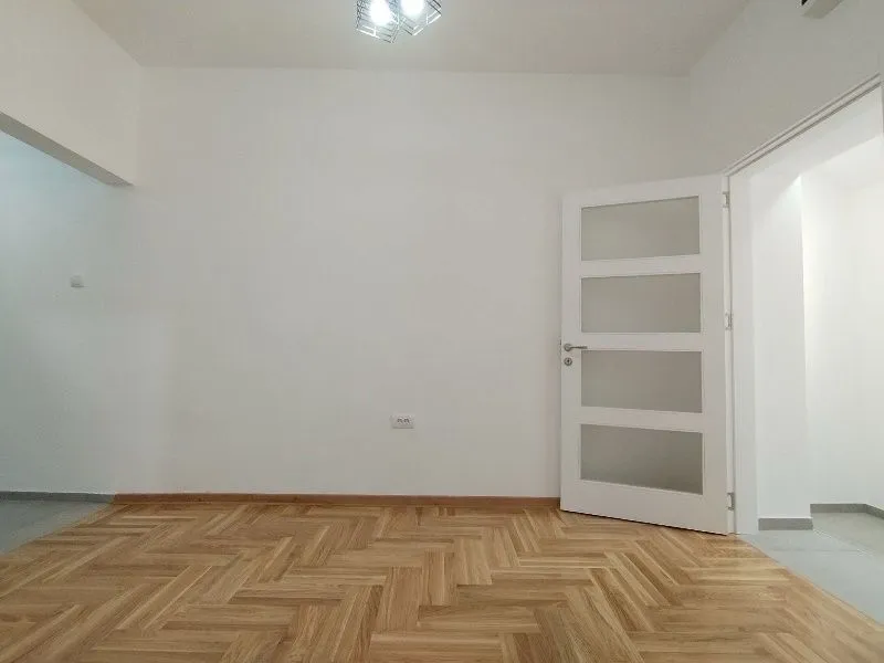 Prodaja, dvosoban stan, 40m², Savski Venac, Beograd
