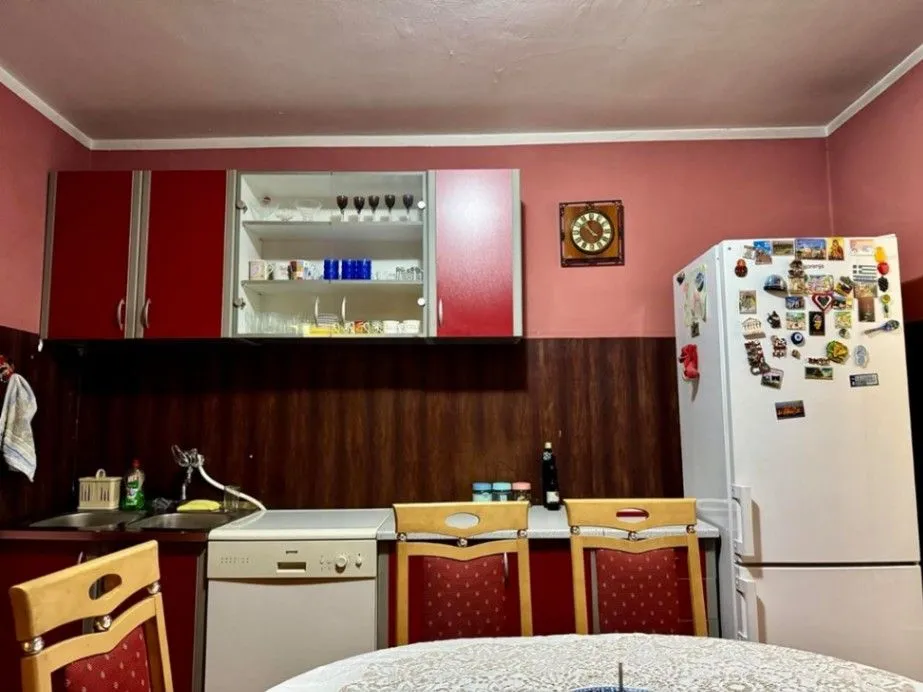 Izdavanje, dvosoban stan, 65m², Gintaš, Podgorica
