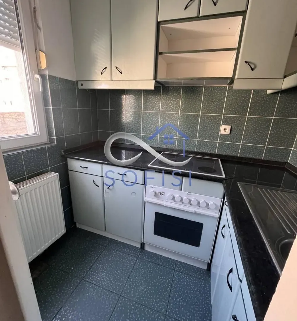 Izdavanje, dvosoban stan, 42m², Grbavica, Novi Sad Sve Podlokacije