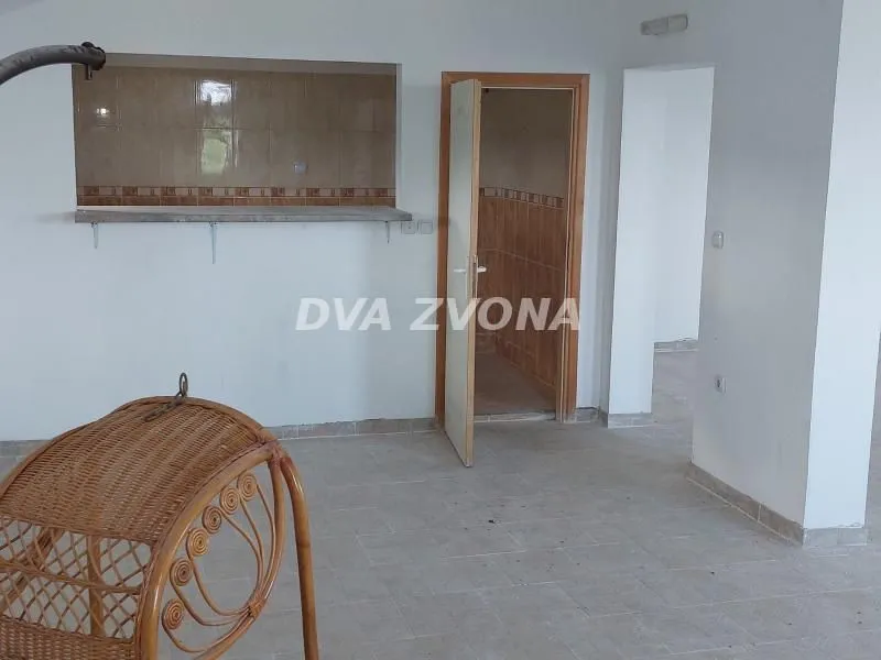 Prodaja, ugostiteljski objekat, 478m², Perlez, Zrenjanin