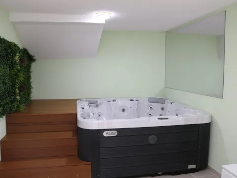 Rent, house, 200m², Kuti, Herceg Novi - image 10