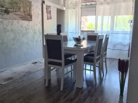 Prodaja, četvorosoban stan, 110m², Cetinje, Crna Gora - image 8