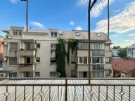 Izdavanje, trosoban stan, 95m², Južni Bulevar, Vračar Sve Podlokacije - image 5