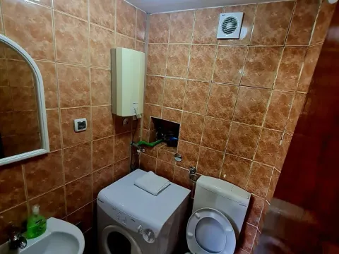 Izdavanje, kuća, 90m², Tripovići, Tivat - image 7