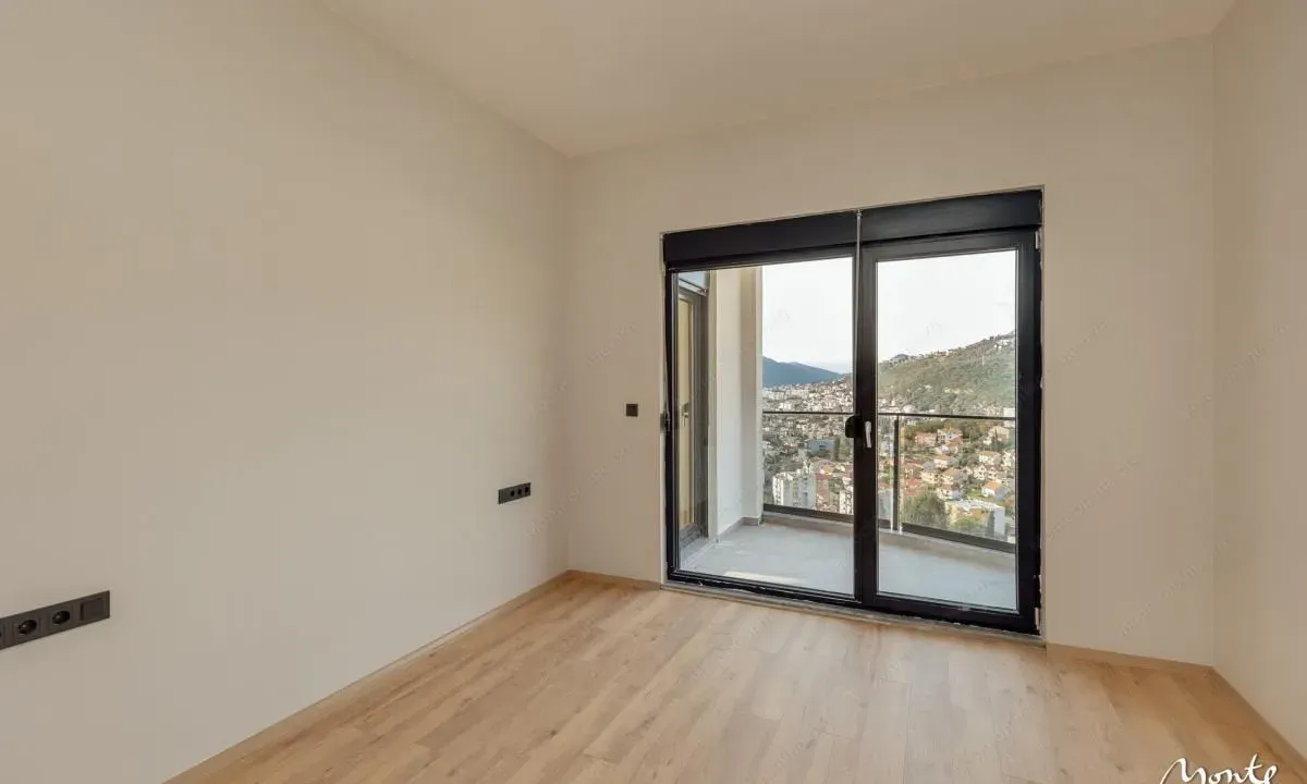 Sale, three bedroom apartment, 122m², Topla, Herceg Novi