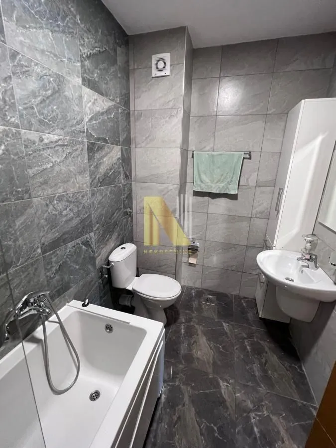 Izdavanje, dvosoban stan, 58m², Sajmište, Novi Sad