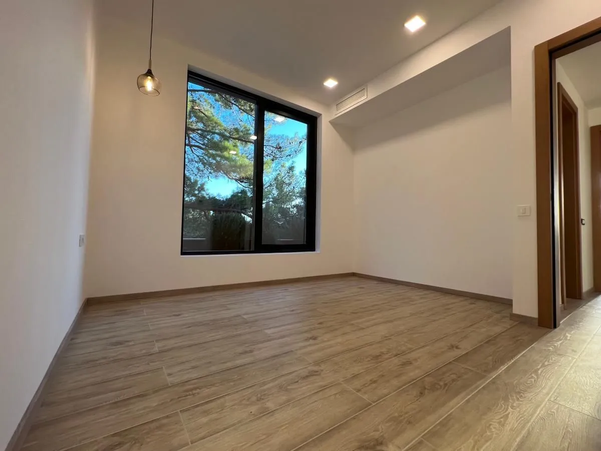 Prodaja, kuća, 317m², Kavač, Kotor