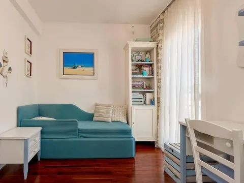 Prodaja, trosoban stan, 150m², Budva, Crna Gora - image 19