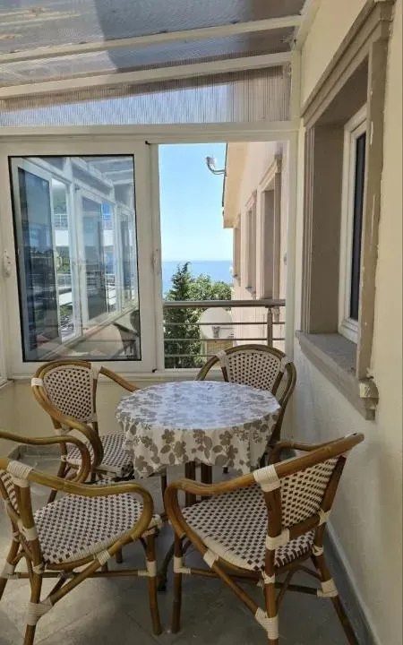 Sale, two bedroom apartment, 74m², Petrovac, Budva