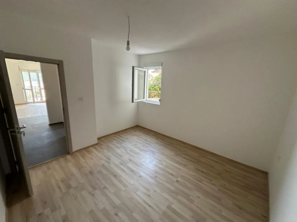 Prodaja, jednosoban stan, 43m², Đenovići, Herceg Novi