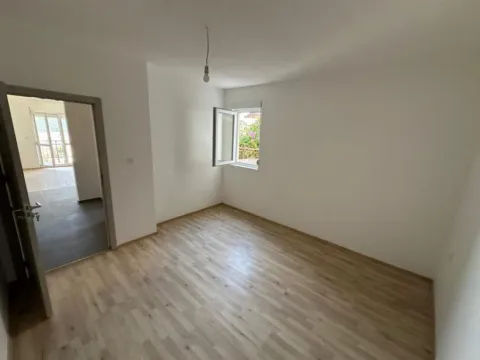 Prodaja, jednosoban stan, 43m², Đenovići, Herceg Novi - image 3