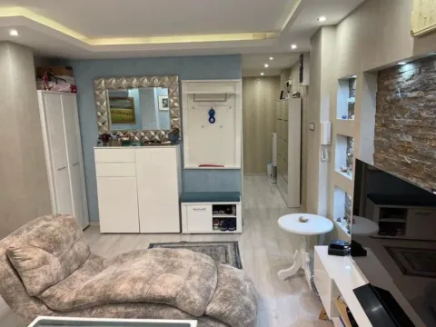 Prodaja, stan, 85m², Senjak, Beograd - image 2