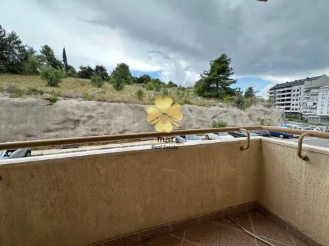 Izdavanje, garsonjera, 94m², Vezirov Most, Podgorica - image 8