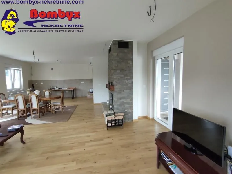 Prodaja, kuća, 300m², Sremska Kamenica, Petrovaradin