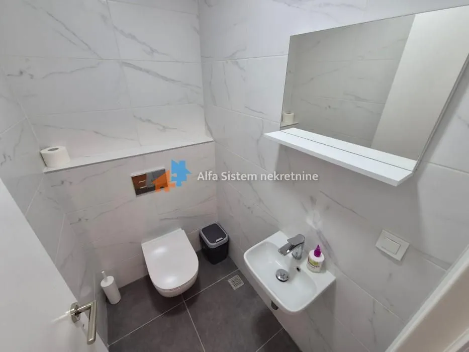 Izdavanje, trosoban stan, 95m², Trošarina, Voždovac Sve Podlokacije
