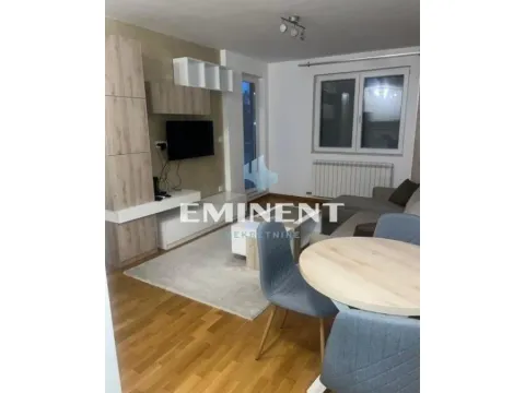 Izdavanje, dvosoban stan, 40m2, Severni Bulevar, Zvezdara, Beograd Izdavanje, dvosoban stan, 40m2, Severni Bulevar, Zvezdara, Beograd
