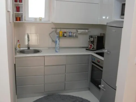 Prodaja, dvosoban stan, 64m², Kluz, Zvezdara Sve Podlokacije - image 14