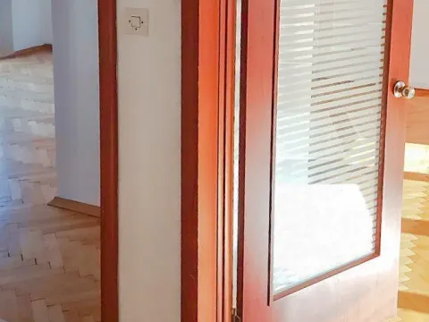 Izdavanje, kuća, 250m², Preko Morače, Podgorica - image 4