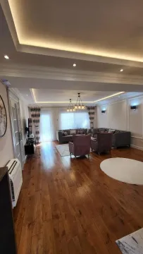 Rent, house, 280m², Stara Varoš, Podgorica - image 15