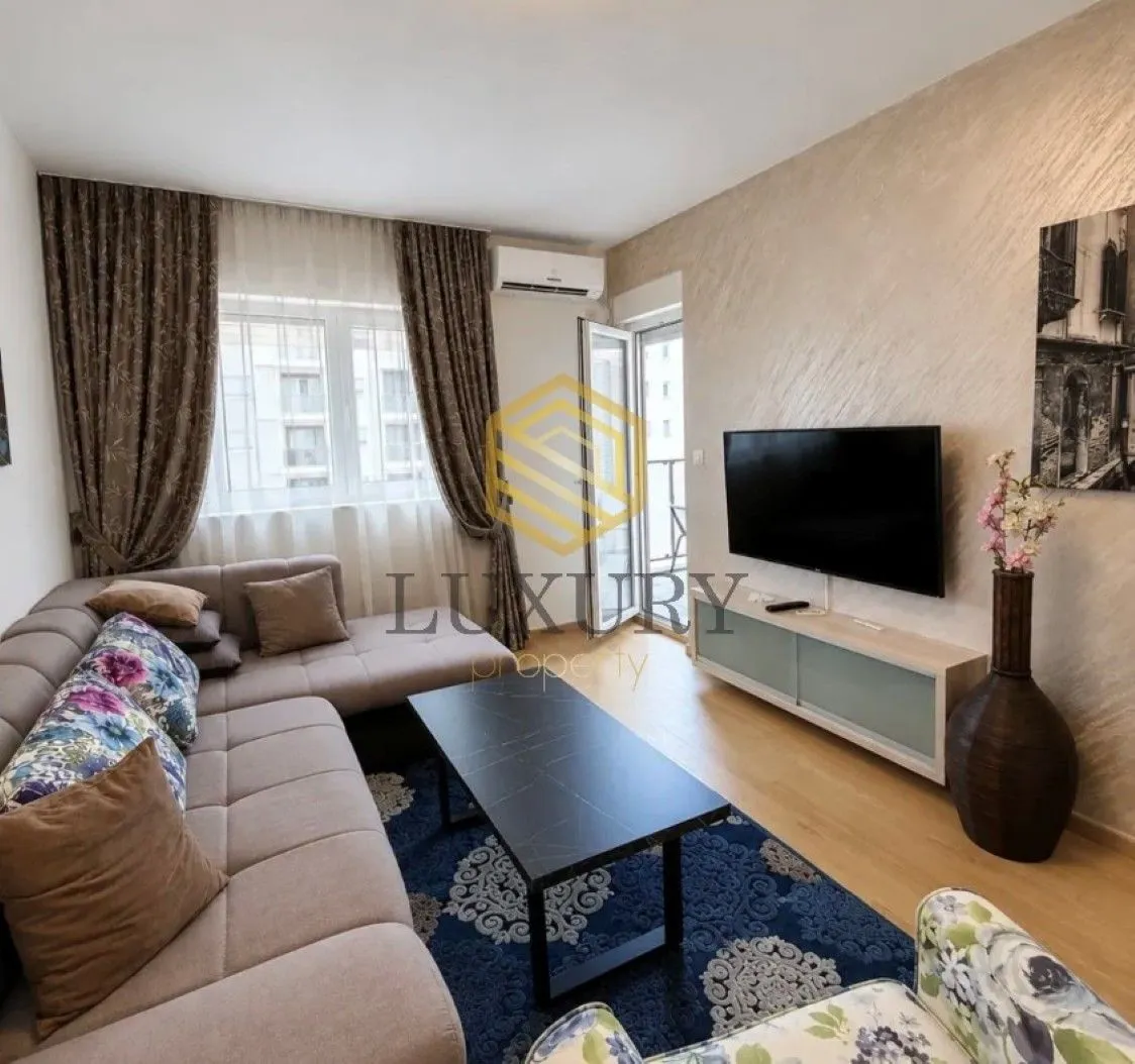 Rent, two bedroom apartment, 71m², City Kvart, Podgorica