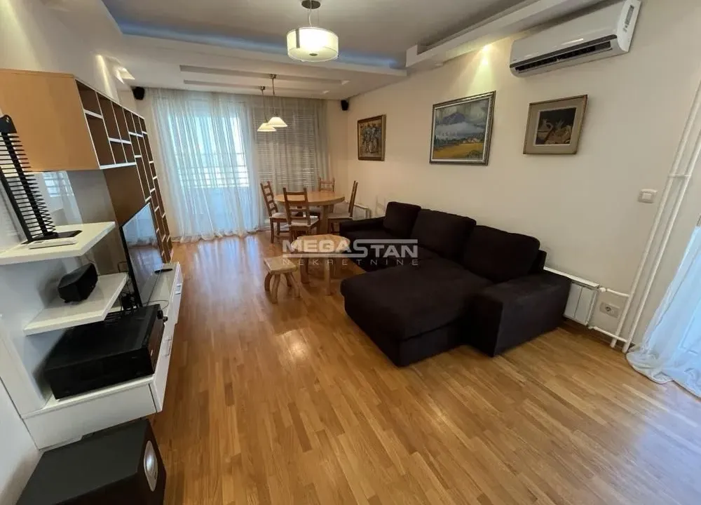 Prodaja, trosoban stan, 106m², Belvil, Beograd