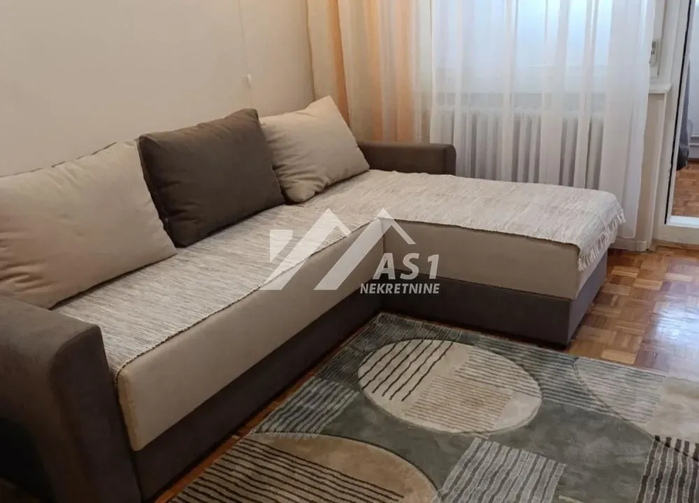 Izdavanje, dvosoban stan, 50m², Sajam, Novi Sad Sve Podlokacije