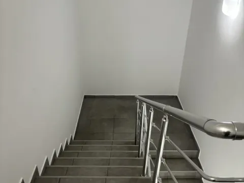 Izdavanje, poslovni prostor, 180m², Medijana, Niš - image 17