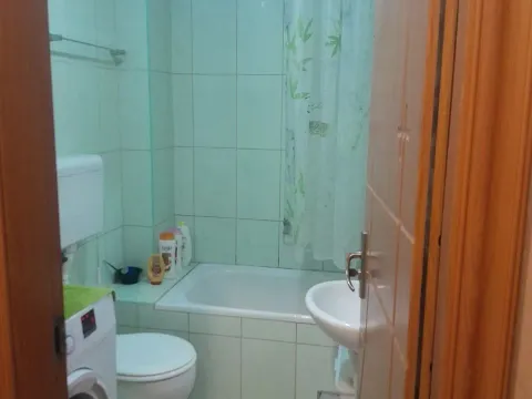 Sale, one bedroom apartment, 34m², Podgorica, Crna Gora - image 8