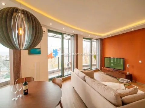 Izdavanje, trosoban stan, 92m², Čubura, Beograd - image 4