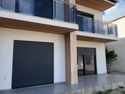 Prodaja, kuća, 180m², Velika Plaža, Ulcinj - image 2