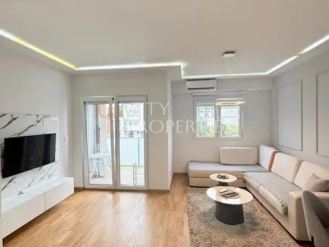 Izdavanje, stan, 52m², Pobrežje, Podgorica
