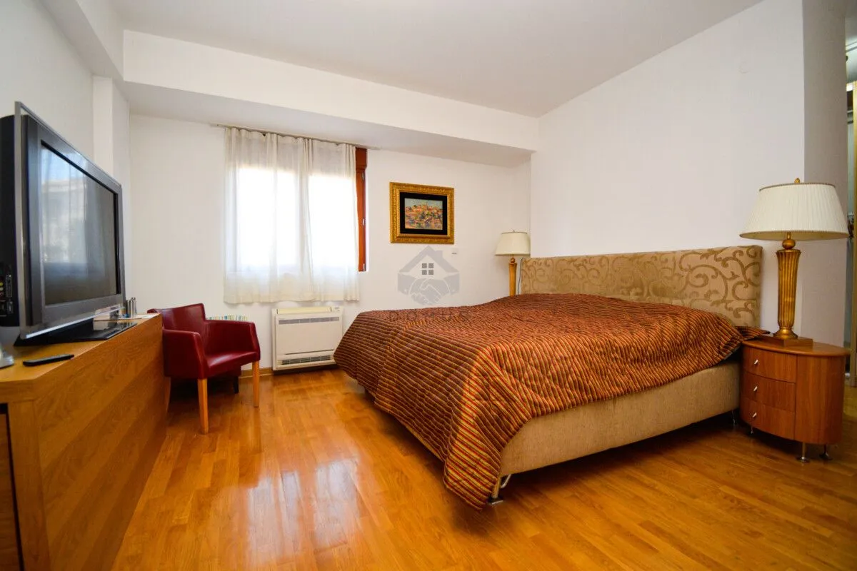 Rent, two bedroom apartment, 160m², Gorica C, Podgorica
