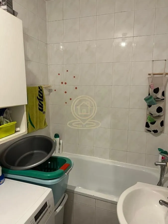 Prodaja, trosoban stan, 62m², Novo naselje, Novi Sad