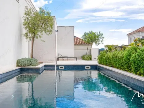 Prodaja, dvosoban stan, 136m², Porto Montenegro, Tivat - image 32