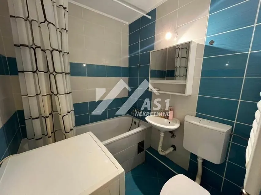 Izdavanje, jednosoban stan, 44m², Liman 4, Novi Sad Sve Podlokacije