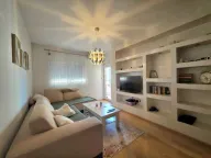 Izdavanje, jednosoban stan, 50m², City Kvart, Podgorica - image 1